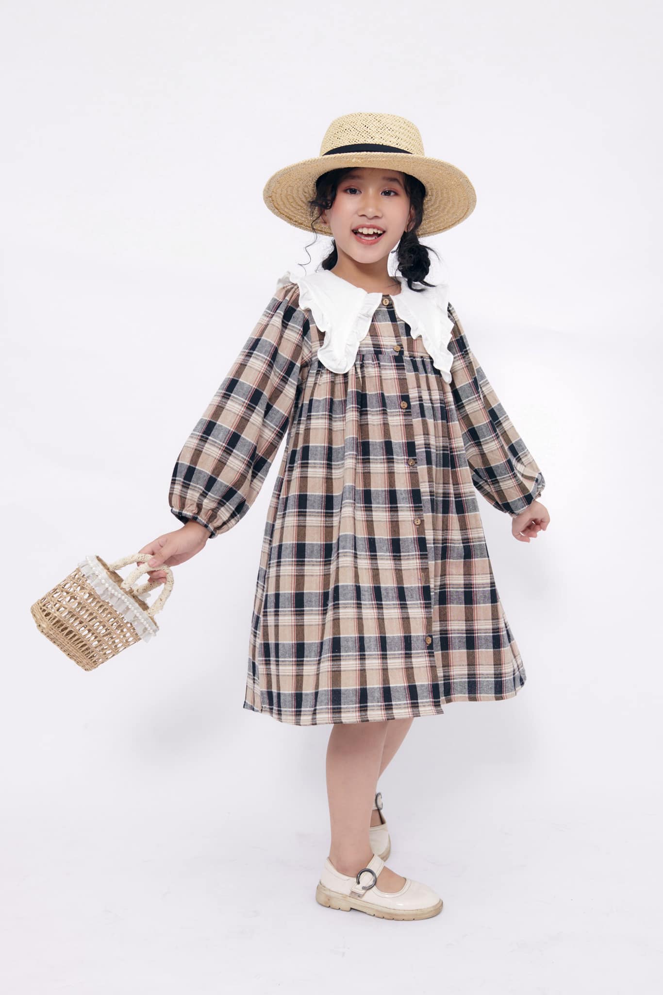 [🆕🇻🇳] Top1StarKids ⭐ ☀ ⚡ 𝑴𝒂̂𝒚 𝒄𝒖̉𝒂 𝒕𝒓𝒐̛̀𝒊 không 𝒄𝒉𝒆 đ𝒊 𝒏𝒖̣ 𝒄𝒖̛𝒐̛̀𝒊 𝒄𝒖̉𝒂 𝒏𝒂̆́𝒏𝒈…
#Mẫu_nhí
#Singernhi
#Diễn_viên_nhí
#Thục_trang_sachi
#Lookbook
𝑴𝒂̂𝒚 𝒄𝒖 , shares-0✔️ , likes-0❤️️ , date-2022-11-11 08:13:37🇻🇳🇻🇳🇻🇳📰🆕