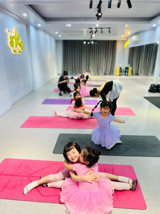 [🆕🇻🇳] Top1StarKids ⭐ ☀ ⚡ Các bạn nhỏ khu vực Xã Đàn- Đống Đa ơi! Hôm nay thứ 2 ngày 13/3 lúc 18h tại tầng 10 số nhà 26 ngõ 211 Xã Đàn- CLB nghệ thuật Sao , shares-0✔️ , likes-1❤️️ , date-2023-03-13 07:12:06🇻🇳🇻🇳🇻🇳📰🆕