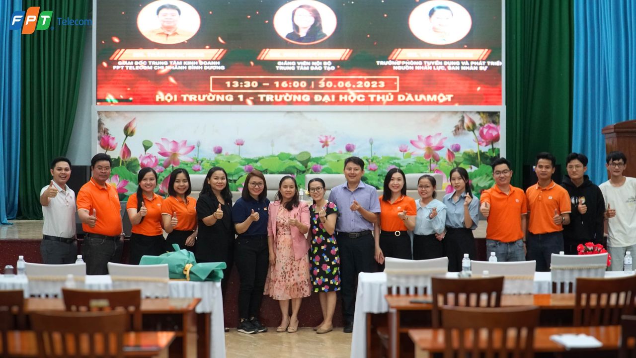 [💼🇻🇳] Tuyển dụng FPT Telecom 💼 Top1Jobs 👥 – KHI CƠN MƯA NGANG QUA CŨNG KHÔNG THỂ NGĂN CẢN CÁC BẠN SINH VIÊN ĐẠI HỌC THỦ D …