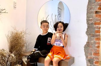 [☕️🇻🇳] LIL JUN coffee studio 🥤 Top1Coffee ☕️ Hôm ấy là một ngày đẹp trời, Lil Jun nhận được một bộ hình của hai thiên thần nhỏ. Mấy ngày mưa bão, ngồi xem lại hình ảnh tại q , shares-5✔️ , likes-45❤️️ , date-2020-10-31 08:16:52🇻🇳🇻🇳🇻🇳📰🆕