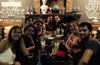 [☕️🇻🇳] TuTuCoffee Ninh Bình 🥤 Top1Coffee ☕️ Mưa gió đón mấy bạn French đến chơi., shares-1✔️ , likes-48❤️️ , date-2016-07-27 11:55:50🇻🇳🇻🇳🇻🇳📰🆕