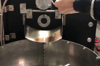 [☕️🇻🇳] ĐEN ROASTER Coffee – Tea 🥤 Top1Coffee ☕️ Đầu xuân năm mới ĐEN ROASTER kính chúc mọi người năm mới An Khang, Thịnh Vượng.
Hôm nay bên tớ đã khai xuân rang mẻ cafe thơm , shares-0✔️ , likes-11❤️️ , date-2022-02-05 09:01:41🇻🇳🇻🇳🇻🇳📰🆕