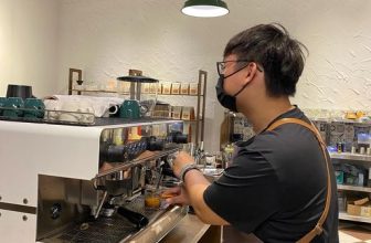 [☕️🇻🇳] Hanoi Roastery-We are Processing Fresh Coffee 🥤 Top1Coffee ☕️ My Barista. when he is concentrate on brewing…. Espresso  🅷🅽🅸 🆁🆂🆃🅴🆁🆈 🅽🅴🆆 🅷🆄🆂🅴
#CoffeeRoastery #Coffeehouse #Westlakecoffee #Co , shares-0✔️ , likes-15❤️️ , date-2022-05-21 10:12:59🇻🇳🇻🇳🇻🇳📰🆕