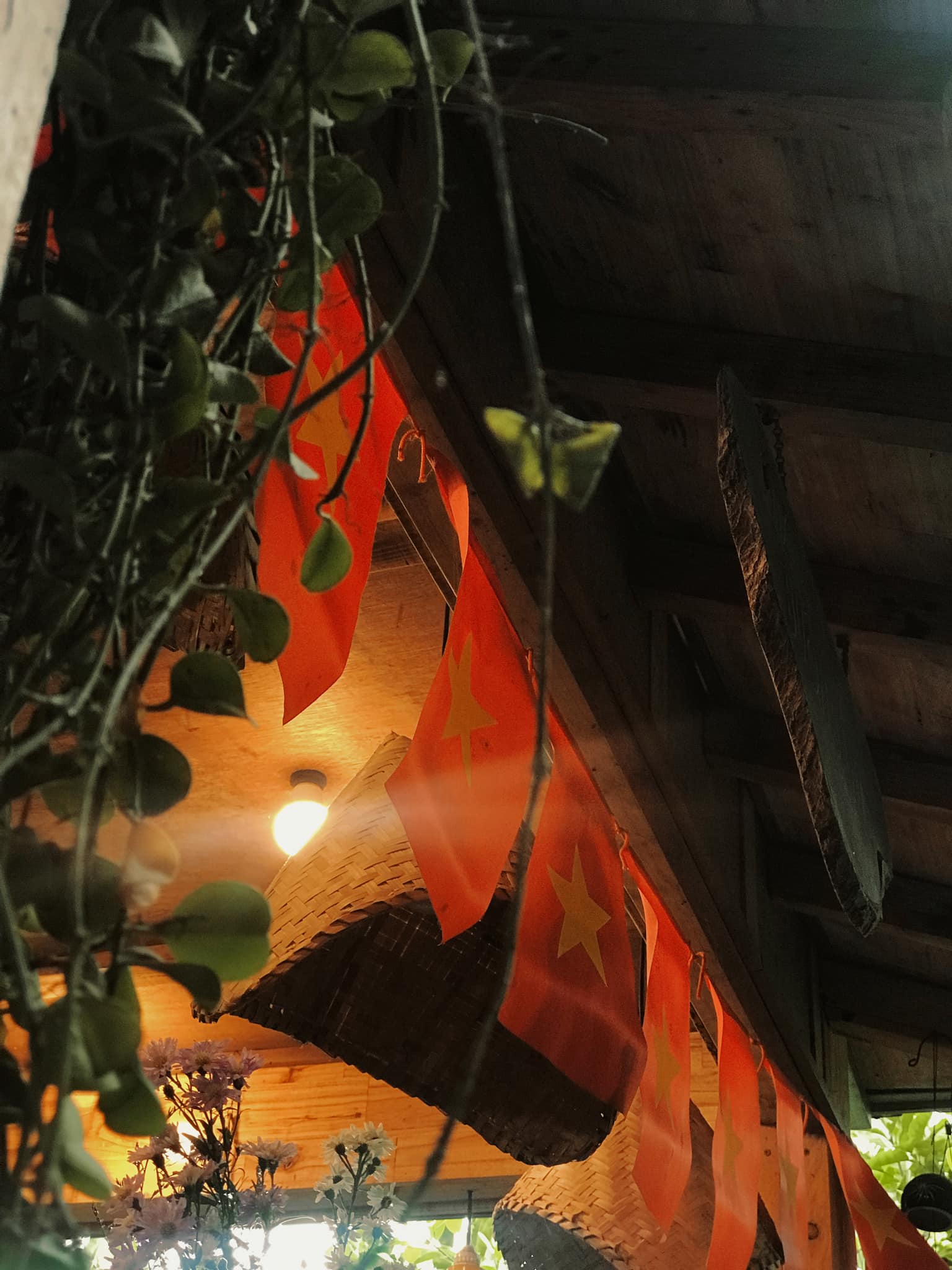 [☕️🇻🇳] 22 phẩy 5 coffee 🥤 Top1Coffee ☕️ #28082022
Làm sao sống được mà không yêu
Không nhớ không thương một kẻ nào
Hãy đốt đời ta muôn thứ lửa
Cho bừng tia mắt, đ , shares-0✔️ , likes-22❤️️ , date-2022-08-28 04:38:42🇻🇳🇻🇳🇻🇳📰🆕