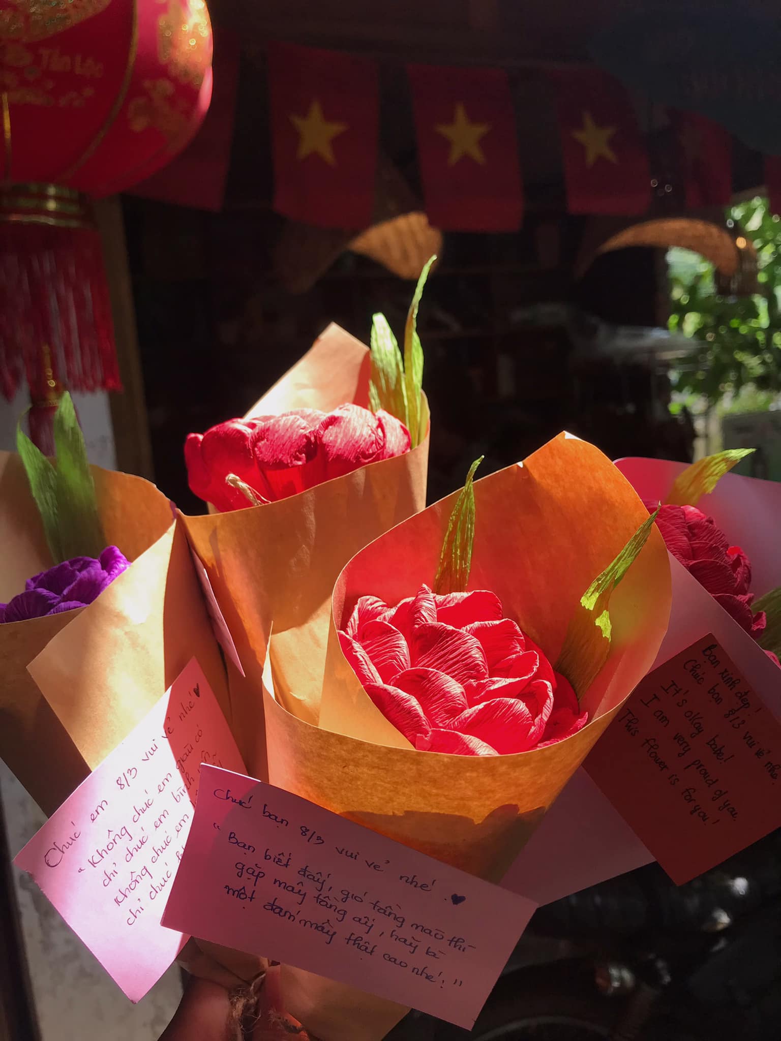 [☕️🇻🇳] 22 phẩy 5 coffee 🥤 Top1Coffee ☕️ 8/3- Ngày của những bông hoa xinh đẹp nở rộ  Ở đây, tại ngôi nhà nhỏ bọn mình, nơi những bông giấy mọc lên từ những đôi bàn tay  , shares-3✔️ , likes-55❤️️ , date-2023-03-07 08:30:52🇻🇳🇻🇳🇻🇳📰🆕