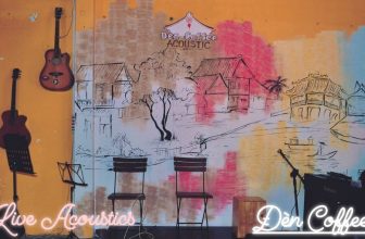 [☕️🇻🇳] Đèn Coffee 🥤 Top1Coffee ☕️ Cả nhà mình đừng quên lịch tối nay nha
19h45-Tối nay ( 25/03/2023)
*** LIVE ACOUSTIC***
Guitar: ĐẶNG DŨNG
Cajon: ANH TUẤN
, shares-0✔️ , likes-6❤️️ , date-2023-03-25 03:31:25🇻🇳🇻🇳🇻🇳📰🆕