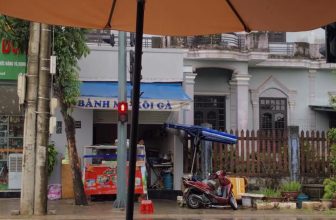 [☕️🇻🇳] Fin Coffee  🥤 Top1Coffee ☕️ “Tiệm trà sữa” – một quán cà phê với view mở, thoáng mát, chill chill  Tên gọi là Tiệm Trà Sữa nhưng quán còn bán cả cà phê, nướ , shares-0✔️ , likes-12❤️️ , date-2023-10-07 03:55:03🇻🇳🇻🇳🇻🇳📰🆕