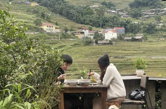 [☕️🇻🇳] La Dao Spa – Coffee House, homestay 🥤 Top1Coffee ☕️ Cái se lạnh của SaPa đã ghé thăm Lá Dao rồi
Những ngày cuối thu thơ mộng hơn bao giờ hết với những khoảnh khắc bình yên góc bả , shares-0✔️ , likes-39❤️️ , date-2023-10-26 08:26:36🇻🇳🇻🇳🇻🇳📰🆕