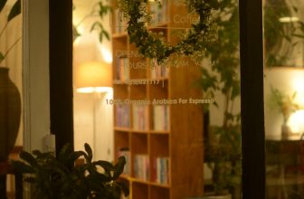 [☕️🇻🇳] PHD Book – Coffee 🥤 Top1Coffee ☕️ Một đêm trời xanh trong và cao vợi, hệt như một đêm mùa xuân dịu mát. Người mới ghé lại đây, hẳn sẽ nghĩ rằng: cơn mưa xối xả đầ , shares-2✔️ , likes-64❤️️ , date-2023-11-04 09:39:08🇻🇳🇻🇳🇻🇳📰🆕