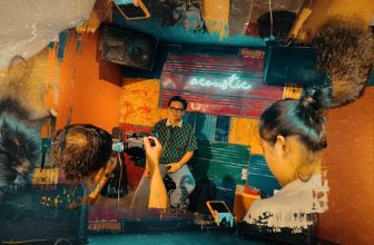 [☕️🇻🇳] Acoustic Cafe 236 Hàng Bông 🥤 Top1Coffee ☕️ Trym quay, lại trym quay, dạo này rất hay quay, hết truyền hình đến báo online.. 1 góc phố Hà Nội, 2 tán cây bàng phủ bóng.. Tiế , shares-0✔️ , likes-9❤️️ , date-2023-11-07 11:09:02🇻🇳🇻🇳🇻🇳📰🆕