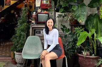 [☕️🇻🇳] NAM house 🥤 Top1Coffee ☕️ nụ cười của Trang
1 cô gái Việt Nam
1 tươi xinh và đầy năng lượng …
___________
NAM house
• open 6:00 – 23:00
• 15/1 le , shares-0✔️ , likes-89❤️️ , date-2023-11-14 04:04:27🇻🇳🇻🇳🇻🇳📰🆕