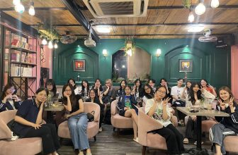 [☕️🇻🇳] PINK Cafe 37 Nguyễn Văn Huyên 🥤 Top1Coffee ☕️  Địa điểm thích hợp cho các buổi họp nhóm, workshop, sự kiện,…
Không gian rộng rãi, màu Hồng chủ đạo, thiết kế chanh sả
Tầng , shares-0✔️ , likes-7❤️️ , date-2023-11-10 14:17:32🇻🇳🇻🇳🇻🇳📰🆕