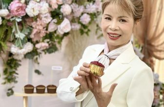 [☕️🇻🇳] Cham Cham Bakery – Coffee 🥤 Top1Coffee ☕️  SIÊU TIỆC CƯỚI tại Đồng Văn hôm nay! Vinh dự cho Cham Cham khi được trở thành đơn vị phụ trách tiệc ngọt cho đám cưới hoành trá , shares-0✔️ , likes-131❤️️ , date-2023-11-18 12:47:47🇻🇳🇻🇳🇻🇳📰🆕