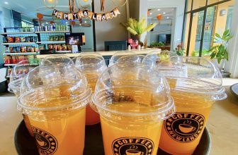 [☕️🇻🇳] Newland Coffee 🥤 Top1Coffee ☕️ Tiếp tục lên đơn đi ship cho khách yêu
Cảm ơn quý khách đã luôn ủng hộ quán ạ!   Nắng đã có mũ ,
mưa đã có dù,
kh , shares-0✔️ , likes-12❤️️ , date-2023-11-19 08:52:59🇻🇳🇻🇳🇻🇳📰🆕