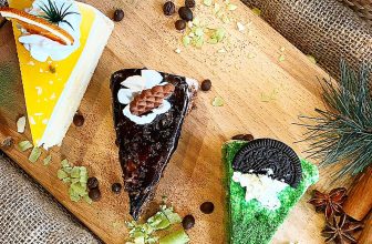 [☕️🇻🇳] Hemo Coffee – Bến Tre 🥤 Top1Coffee ☕️ Nghe nói hôm nay ông già nuel bán bánh ngọt ngon dữ lắm, bà nào hỗm giờ mê bánh mà ông già bận quá chưa làm được thì hôm nay ghé , shares-0✔️ , likes-13❤️️ , date-2023-11-18 11:37:03🇻🇳🇻🇳🇻🇳📰🆕