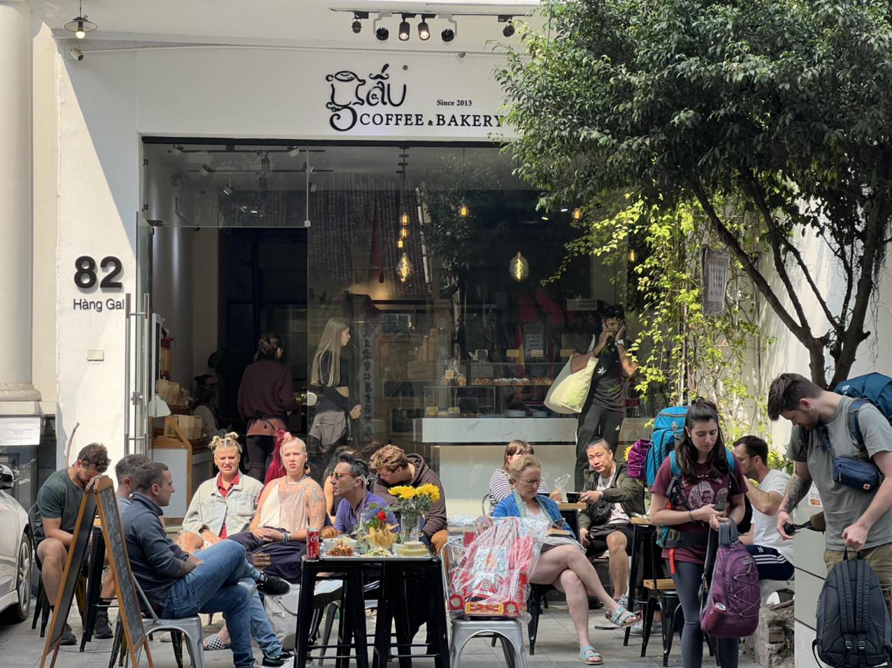 Gấu Coffee & Bakery - Tuyển dụng:
• Ca sáng : 7h - 15h30
• Ca chiều : 14h30- 23h
- Part time : 5h/ca - linh hoạt t