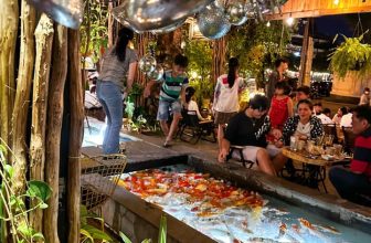 [☕️🇻🇳] Koilands Coffee 🥤 Top1Coffee ☕️ 𝑲𝑶𝑰𝑳𝑨𝑵𝑫𝑺 𝑪𝑶𝑭𝑭𝑬𝑬
13-24 𝙆𝙝𝒐̂̉𝙣𝙜 𝙏𝒖̛̉- 𝘽𝒊̀𝙣𝙝 𝙏𝙝𝒐̣- 𝙏𝙝𝒖̉ Đ𝒖̛́𝙘 𝘔𝑢̀𝘢 𝘎𝘪𝑎́𝘯𝘨 𝘴𝘪𝘯𝘩, 𝘮𝑢̀𝘢 𝘵𝘩𝑎̆́𝘱 𝘯𝘩𝑢̛̃𝘯𝘨 𝘯𝘨𝘶𝘺𝑒̣̂𝘯 𝘤𝑎̂̀𝘶
𝘊𝘩𝘰 𝘣𝑎̣𝘯, 𝘤 , shares-1✔️ , likes-12❤️️ , date-2023-12-24 01:54:19🇻🇳🇻🇳🇻🇳📰🆕