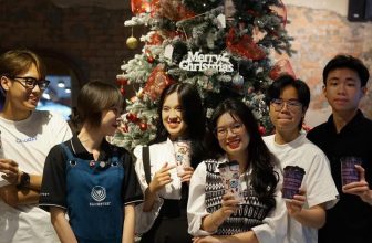 [☕️🇻🇳] Kai Coffee – Phong cách Âu – Mỹ 🥤 Top1Coffee ☕️ Trong niềm vui sum họp, đội ngũ KAI Coffee mến chúc bạn, và gia đình có một ngày giáng sinh ngập tràn an lành, yên vui & hạn , shares-0✔️ , likes-147❤️️ , date-2023-12-24 02:12:25🇻🇳🇻🇳🇻🇳📰🆕