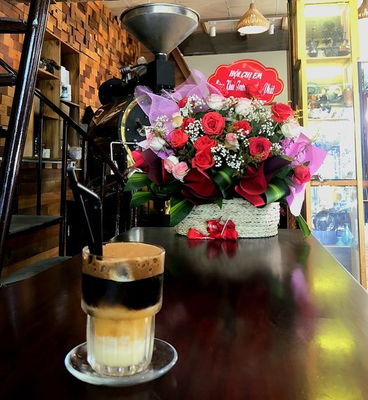 [☕️🇻🇳] Gia Cát Coffee – Cung cấp cây cảnh, nhận sét up cây cảnh cho quán cafe 🥤 Top1Coffee ☕️ Sự kết hợp giữa cam và cafe???
Một chút chua chua, ngọt ngọt của cam
Vị đắng, đậm của cafe
Đến Gia Cát và thử ngay cafe cam n , shares-0✔️ , likes-22❤️️ , date-2023-05-16 02:32:16🇻🇳🇻🇳🇻🇳📰🆕