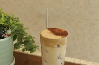 [☕️🇻🇳]  Danshari Coffee 🥤 Top1Coffee ☕️ Dalgona Coffee có mùi rất thơm, nhấp một ngụm sẽ thấy ngay vị đắng nhẹ của cà phê, sau đó là vị đường ngọt, sữa tươi béo ngậy. Đ , shares-2✔️ , likes-19❤️️ , date-2023-12-01 05:24:15🇻🇳🇻🇳🇻🇳📰🆕