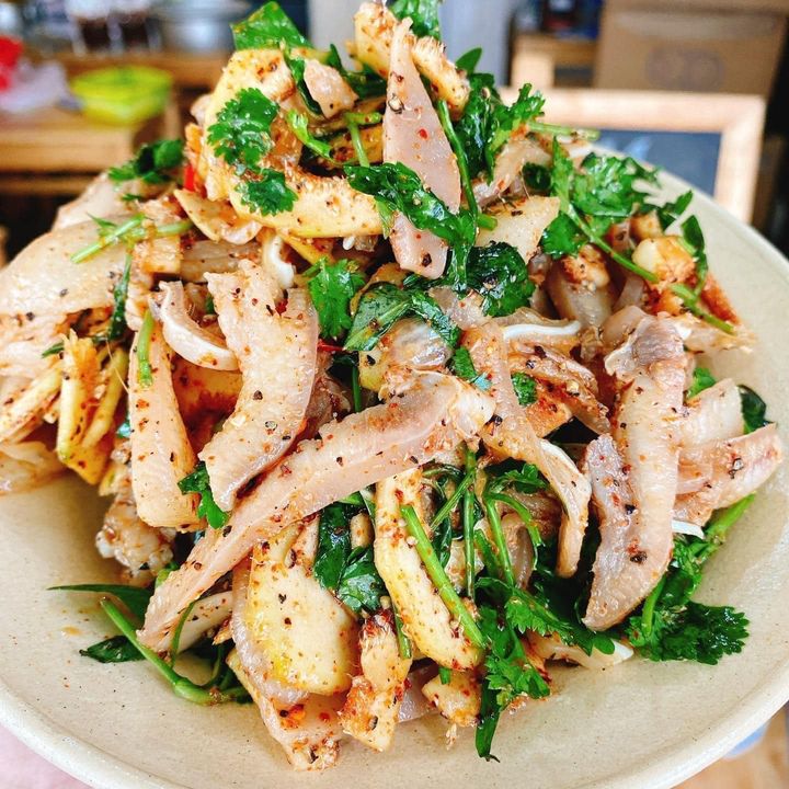 [🍜🇻🇳] CÀ MÈN – Đặc sản quê hương Quảng Trị 🍔Top1Food 🍜 – Chiều chiều mát mẻ như ri, làm tí bóp nào anh chị ơiiiii– Phèo non bóp rau r …