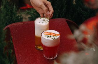 [☕️🇻🇳] Khóm Coffee & Tea 🥤 Top1Coffee ☕️ GIÁNG SINH UỐNG GÌ?  Khóm xin đề cử cho bạn hai “em” trà Macchiato thanh mát dịu nhẹ rất được ưa chuộng tại nhà mình nha. Vừa ma , shares-0✔️ , likes-0❤️️ , date-2023-12-12 03:00:48🇻🇳🇻🇳🇻🇳📰🆕