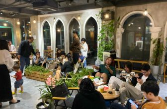 [☕️🇻🇳] Sam Rooftop Coffee 🥤 Top1Coffee ☕️ Hành trình Giáng Sinh 2023 bắt đầu từ những điều ngọt ngào thường niên, với ánh sáng, màu sắc và hương thơm.
Nơi có những góc d , shares-0✔️ , likes-1❤️️ , date-2023-12-14 14:04:22🇻🇳🇻🇳🇻🇳📰🆕