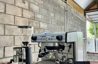 [☕️🇻🇳] Fin Coffee  🥤 Top1Coffee ☕️  Lên kệ máy pha Casadio Undici + Máy xay Hc600. Cuối năm nhà nhà bận rộn, trân quý cảm ơn quý khách hàng đã tin tưởng sử dụng sả , shares-0✔️ , likes-13❤️️ , date-2023-12-19 04:33:08🇻🇳🇻🇳🇻🇳📰🆕