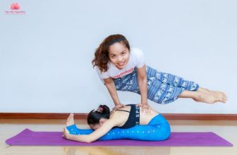 Lý do nên sử dụng khăm trải thảm khi tập Yoga [🆕🇻🇳] yogadaily.com.vn