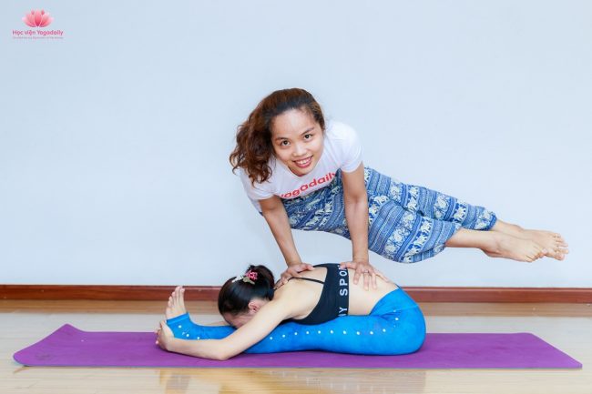 huấn luyện viên yogadaily