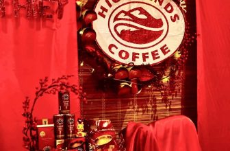 [☕️🇻🇳] Highlands Coffee – THƯƠNG HIỆU BẮT NGUỒN TỪ CÀ PHÊ VIỆT NAM 🥤 Top1Coffee ☕️  Tết Mà! HIGHLANDS VẪN CHÀO ĐÓN CHÚNG MÌNH NỒNG NHIỆT Tết này cũng giống tết xưa, Highlands vẫn phủ decor ngập nhà. Chúng mình c , shares-6✔️ , likes-965❤️️ , date-2024-01-15 12:01:21🇻🇳🇻🇳🇻🇳📰🆕