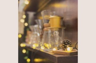 [☕️🇻🇳]  Loi’s Specialty Coffee – Purity🥤 Top1Coffee ☕️ Vị của ai đó. Sáng sớm mưa lạnh, barista còn đang sụt sịt mở quầy. Một vị khách ghé chờ ly Americano nóng mang đi, chợt nhớ ra,  , shares-1✔️ , likes-35❤️️ , date-2024-01-03 04:15:27🇻🇳🇻🇳🇻🇳📰🆕