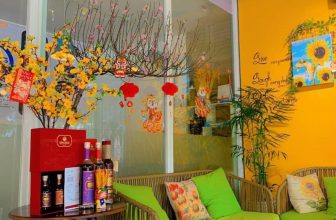 [☕️🇻🇳] KUMO CHAN Coffee and Garden 🥤 Top1Coffee ☕️ Có mai có đào, có rượu vang.. Những ngày cuối năm,
Bạn tranh thủ ghé qua nhà KUMO CHAN Coffee and Garden dành cho mình phút gi , shares-0✔️ , likes-7❤️️ , date-2024-01-13 04:35:45🇻🇳🇻🇳🇻🇳📰🆕