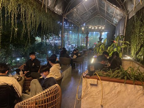 [☕️🇻🇳] Garden Coffee – Tea Thanh Sơn 🥤 Top1Coffee ☕️ Mưa thì mới còn chỗ để xe chứ thời tiết đẹp auto để ngõ
 Nắng mưa là việc của trời… còn việc của e là ngồi sau xe a đèo vào XÓ , shares-0✔️ , likes-56❤️️ , date-2024-01-13 14:28:32🇻🇳🇻🇳🇻🇳📰🆕