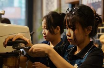 [☕️🇻🇳] Kai Coffee – Phong cách Âu – Mỹ 🥤 Top1Coffee ☕️ Khi tách cà phê tươi nồng- là điểm chạm kết nối giữa chúng ta
_____________________
#KAICoffee #Open247 ▌Find our stores at:
, shares-0✔️ , likes-45❤️️ , date-2024-01-16 11:00:59🇻🇳🇻🇳🇻🇳📰🆕