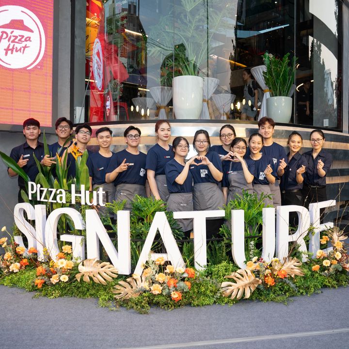 [🍕🇻🇳] Pizza Hut Việt Nam 🍕 Top1Pizza – no1Pizza 🥘 – 🔥 Đêm nay, phố sáng không chỉ vì đèn, nhưng còn bởi … Pizza Hut Signature Phan  …