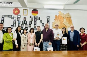 DWN – Đón Tiếp Tập đoàn điều Dưỡng Vidacta đến Làm Việc Và Trực Tiếp Trao Hợp đồng Nghề Cho Học Viên DWN Việt Nam  [👨‍🎓🇻🇳] dwn.com.vn