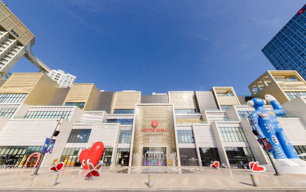 Lotte Mall West Lake Hà Nội nhìn từ bên ngoài