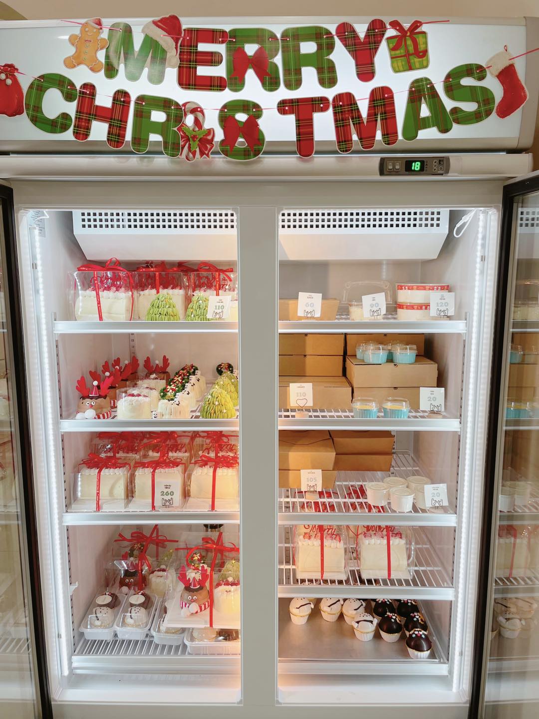 [☕️🇻🇳] 12 mois pâtisserie  🥤 Top1Coffee ☕️ Tiệm bánh gia truyền ba đời. Trước mắt đây là đời đầu tiênFull menu các loại bánh tươi mới mỗi ngày , nếu băn khoăn không bi , shares-0✔️ , likes-14❤️️ , date-2024-02-22 03:29:54🇻🇳🇻🇳🇻🇳📰🆕