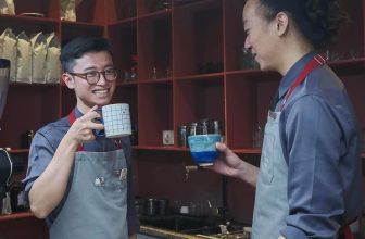 [☕️🇻🇳] ACID8 Specialty Coffee 🥤 Top1Coffee ☕️ CHIẾC CỐC NHỎ RÓT ĐẦY NHỮNG CÂU CHUYỆNTừ những ngày đầu gắn bó, barista tại ACID8 đã mang tới đây những chiếc cốc của riêng mì , shares-0✔️ , likes-20❤️️ , date-2024-02-21 14:25:49🇻🇳🇻🇳🇻🇳📰🆕