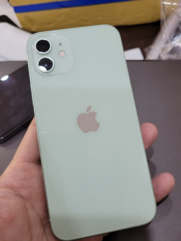 [📱🇻🇳] Điện thoại xách tay Hàn quốc Công Dung 📱 Top1Phone 💻 – ĐÃ BÁNIp12/128gb xanh , hình thức ổn 98% phẩy chút viền như ảnh. Hàng zin nét …