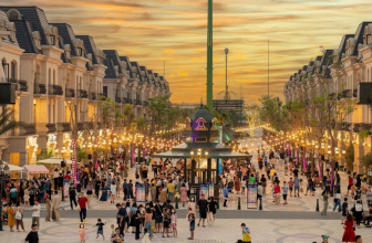 [🏘🇻🇳] Vinhomes là Công ty Kinh doanh và Quản lý bất động sản của Tập đoàn Vingroup 🏙 Top1Land 🏘 – Gửi tiết kiệm ‘mất giá’, nên đổ tiền vào đâu?✏ Lãi suất tiết kiệm li …