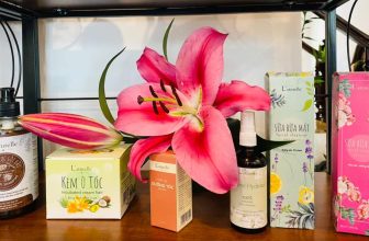 [☕️🇻🇳] ĐEN ROASTER Coffee – Tea 🥤 Top1Coffee ☕️ Mùng 8/3 mùa dịch Covid tặng gì với ngân sách 500k?
Hãy để #DENROASTER chia sẻ với bạn 1 số gợi ý về món quà thiết thực hợp túi  , shares-1✔️ , likes-5❤️️ , date-2021-02-28 14:00:26🇻🇳🇻🇳🇻🇳📰🆕