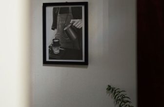 [☕️🇻🇳] măng 🥤 Top1Coffee ☕️ tranh của bạn trần hoàng, giải nhất cuộc thi “vẽ,” bức vẽ bây giờ hơi sờn so với lúc hoàng nộp vì khi treo bài cho khách bình ch , shares-1✔️ , likes-113❤️️ , date-2022-01-07 03:48:05🇻🇳🇻🇳🇻🇳📰🆕