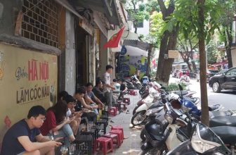 [☕️🇻🇳] Cafe Thái – 27 Triệu Việt Vương – Đây là một quán cà phê nổi bật với không gian của những năm 50 – 60 của thế kỷ 20 🥤 Top1Coffee ☕️ Mừng ngày giải phóng. Năm nay nghỉ lễ dài, tận 4 ngày. Như truyền thống hàng năm, Thái chỉ xin phép đóng cửa dọn dẹp quán một ch , shares-0✔️ , likes-42❤️️ , date-2022-04-30 07:36:04🇻🇳🇻🇳🇻🇳📰🆕