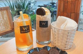 [☕️🇻🇳] White Coffee Vinh – Cafe phong cách Hàn Quốc 🥤 Top1Coffee ☕️ Mấy ngày hè này, uống gì vừa ngon vừa giải nhiệt đây ta?Để White gợi ý cho nhé:
1. Cookie Đá xay – món must-try khi tới quán,  , shares-0✔️ , likes-18❤️️ , date-2022-05-26 02:37:23🇻🇳🇻🇳🇻🇳📰🆕