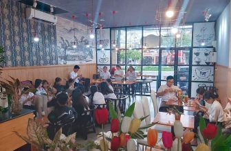 [☕️🇻🇳] Aurora Coffe Cần Thơ 🥤 Top1Coffee ☕️  Cuối tuần sẽ tuyệt hơn khi vào Aurora nghỉ trưa cùng bạn bè, ngồi tám chuyện và thưởng thức ly nước mát lạnh, có đồ ăn vặt  nhe , shares-1✔️ , likes-5❤️️ , date-2022-06-04 03:58:35🇻🇳🇻🇳🇻🇳📰🆕
