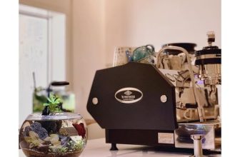 [☕️🇻🇳]  Loi’s Specialty Coffee – Purity🥤 Top1Coffee ☕️ Có một chú cá luôn e thẹn mỗi khi có khách quý ghé thăm————————–𝑳𝒐𝒊’𝒔 𝑺𝒑𝒆𝒄𝒊𝒂𝒍𝒕𝒚 𝑪𝒐𝒇𝒇𝒆𝒆 – 𝑷𝒖𝒓𝒊𝒕𝒚
Số 33 Ngõ , shares-0✔️ , likes-19❤️️ , date-2022-06-22 06:19:51🇻🇳🇻🇳🇻🇳📰🆕