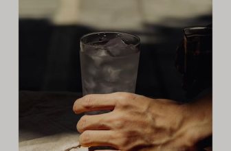 [☕️🇻🇳]  Loi’s Specialty Coffee – Purity🥤 Top1Coffee ☕️ Những ngày nắng chói chang, khách bước vào Loi’s, câu đầu tiên sẽ là: “Hôm nay nắng thế nhỉ!”
Sau khi được barista đứng ngắm một , shares-0✔️ , likes-25❤️️ , date-2022-06-28 03:16:51🇻🇳🇻🇳🇻🇳📰🆕