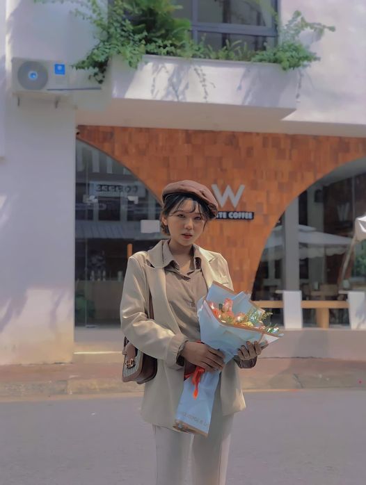 [☕️🇻🇳] White Coffee Vinh – Cafe phong cách Hàn Quốc 🥤 Top1Coffee ☕️ “Trời nhẹ dần lên cao
Hồn tôi dường như bóng chim
Vờn đôi cánh mềm
Lặng lẽ kiếm chốn nao bình yên”

Giờ này còn ai chưa xem show , shares-0✔️ , likes-13❤️️ , date-2022-08-03 09:06:32🇻🇳🇻🇳🇻🇳📰🆕